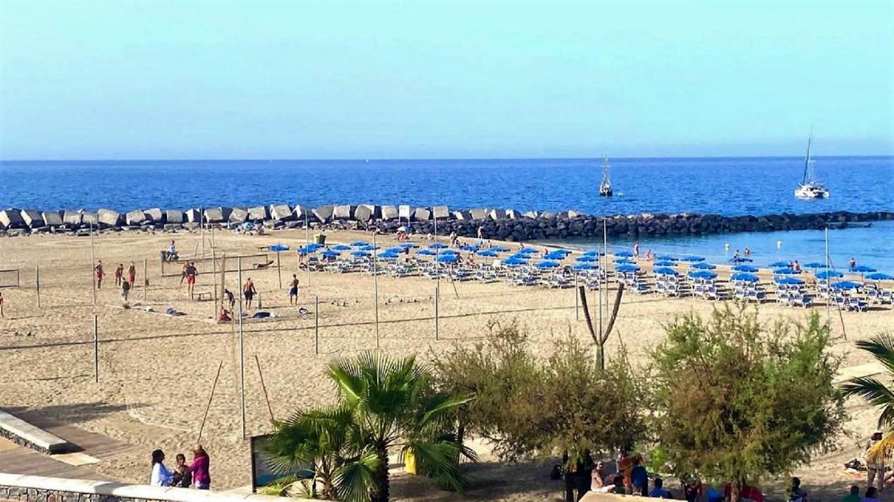 Beach And Pool In Playa De Las Americas Lägenhet Exteriör bild